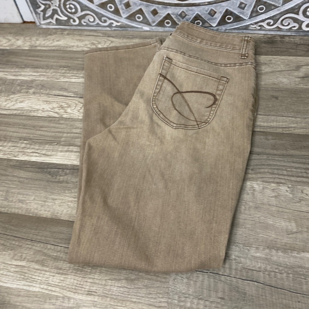 Chicos Platinum Denim Jeans Ultra Slim Leg Size 8 Short
